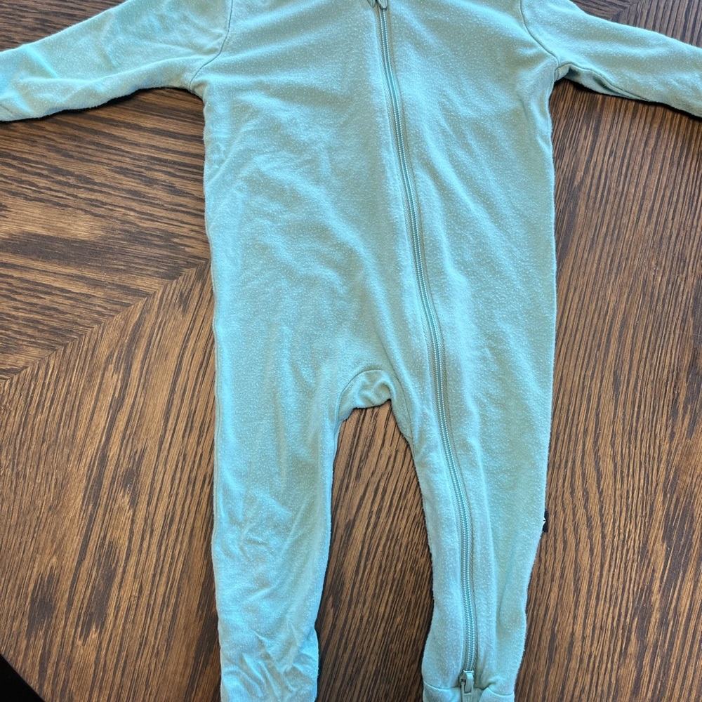 Kyte baby onesie